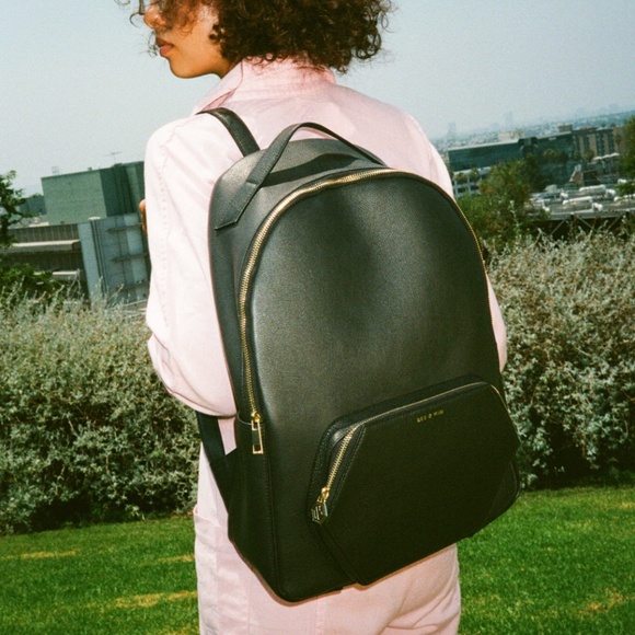 Bee & Kin Nomad Backpack - Picture 2 of 10